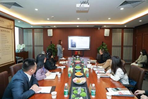 罗湖区人大常委副主任谭会茹一行莅临多多28调研