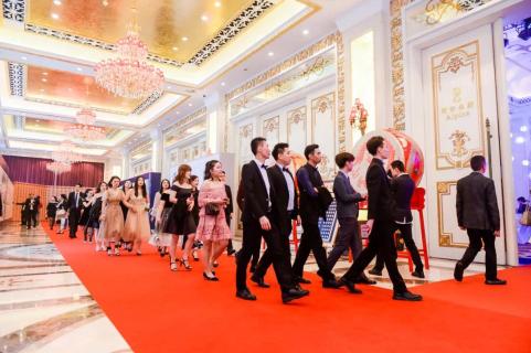 新目标 新辉煌丨多多282019年会盛典完美落幕！